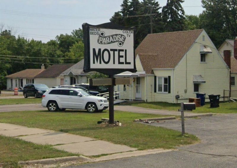 Paradise Motel - Street View (newer photo)